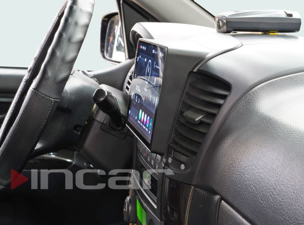 Рамка для UMS  KIA Sorento 2006-2009, 9"